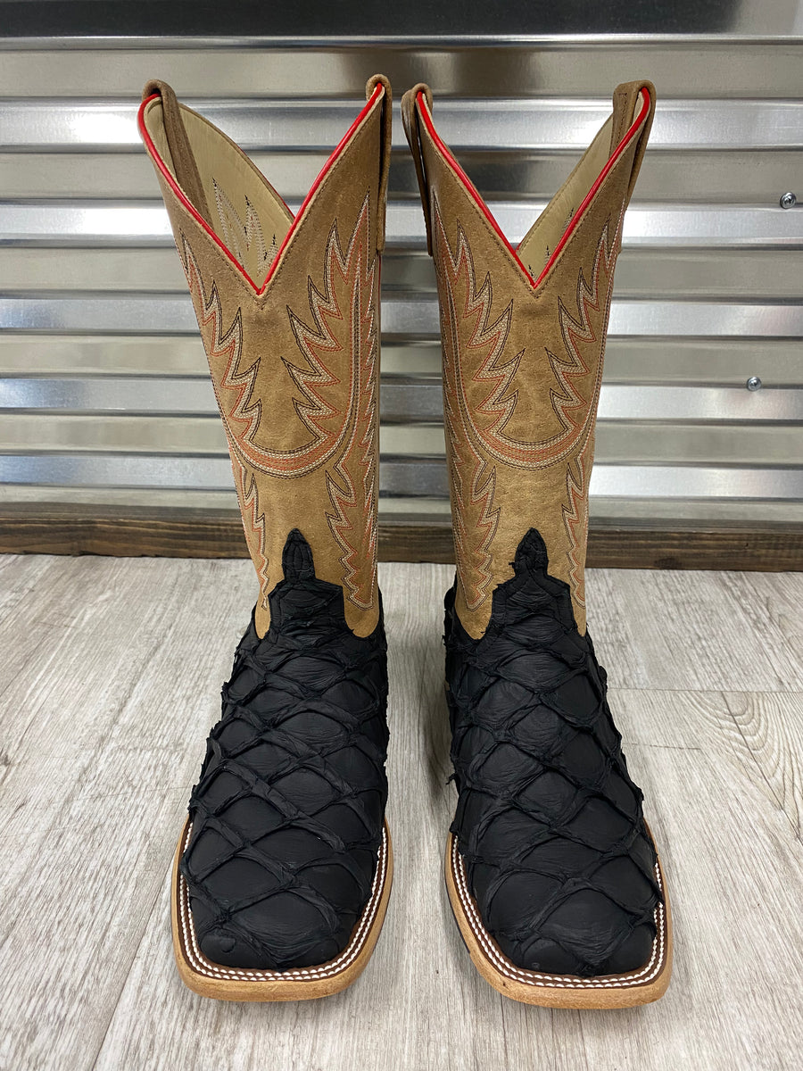 Black sales fish boots